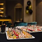 Astoria Grand Hotel
