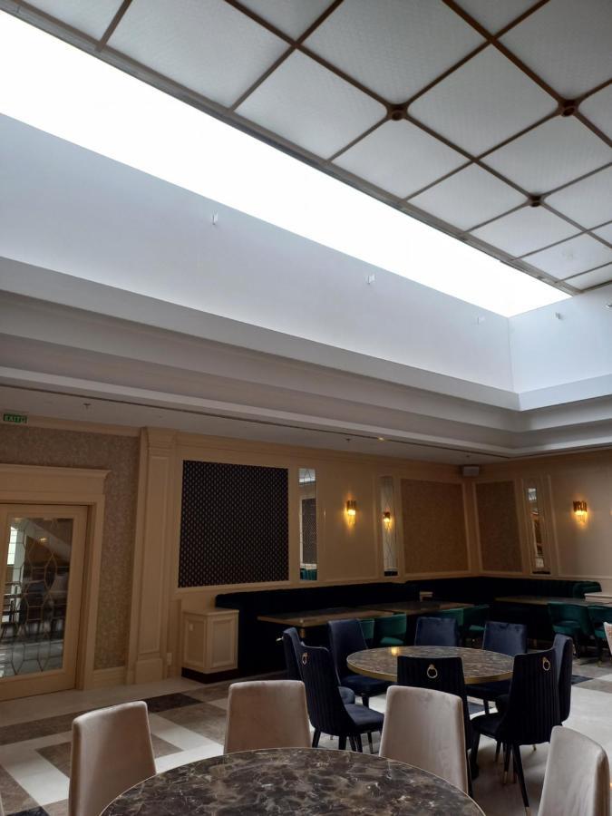 Astoria Grand Hotel 4*
