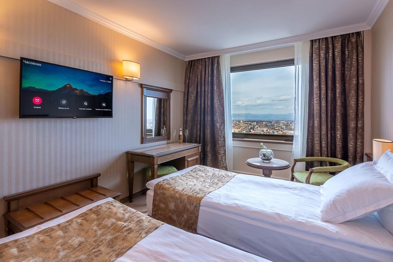 Astoria Grand Hotel